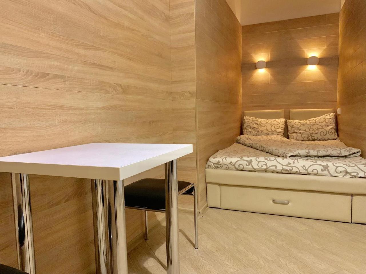 Невелика Smart Квартира В Центрі Для Пари Lviv Dış mekan fotoğraf